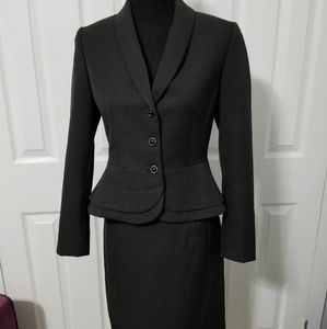 Tahari skirt suit, 4p